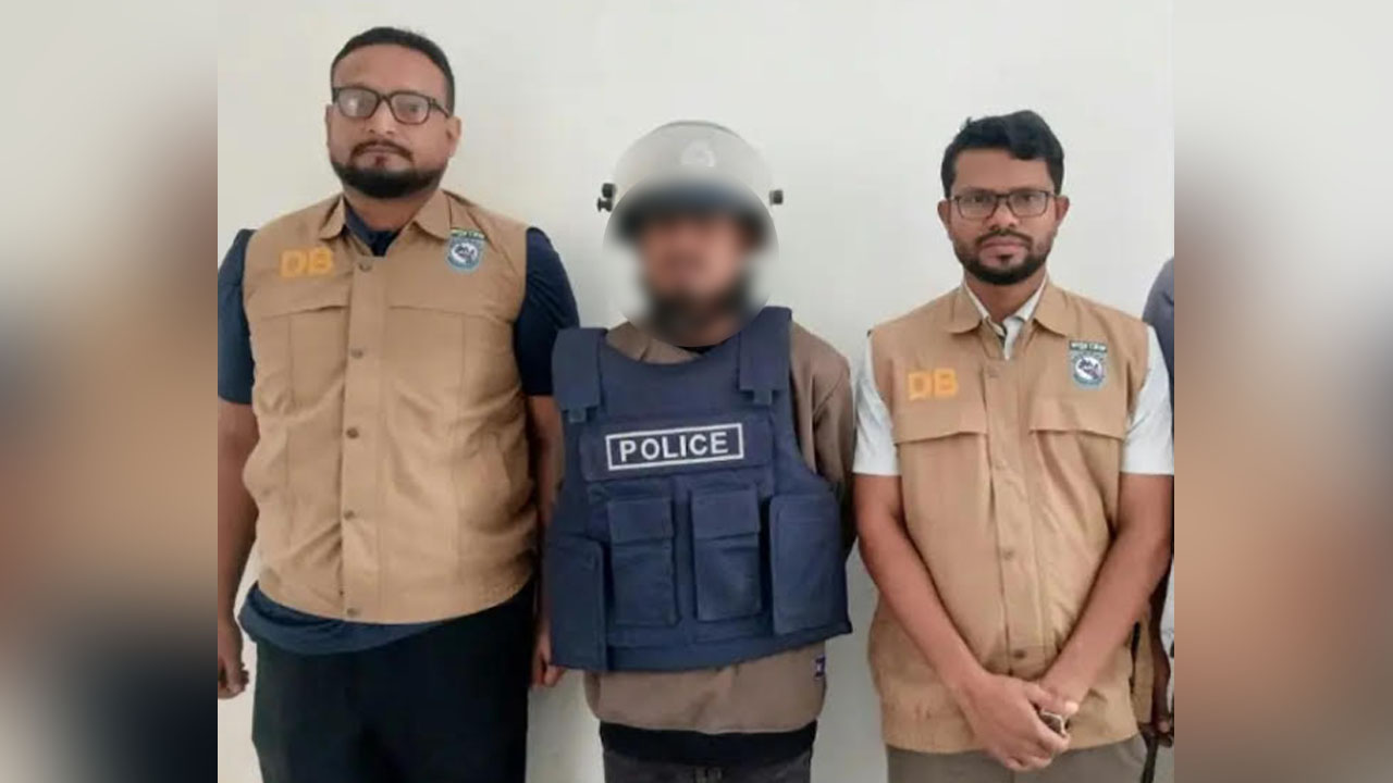 রংপুরে ধর্ম অবমাননার অভিযোগে তিন বাড়িতে হামলা-ভাঙচুর, গ্রেপ্তার ২