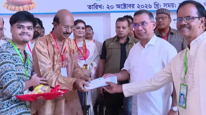রংপুরের রাধা গোবিন্দ মন্দিরে ১০ লাখ টাকা দিলেন প্রধানমন্ত্রী