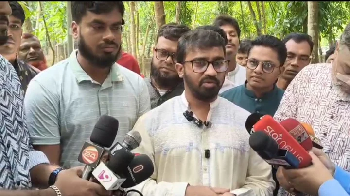 আ.লীগ শক্তিশালী হলে দেশ ছেড়ে পালাত না: রাশেদ খাঁন