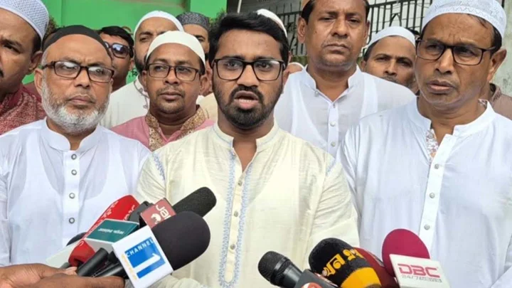 জামায়াত ও আওয়ামী লীগের পুরোনো প্রেম জেগে উঠেছে: রাশেদ খাঁন