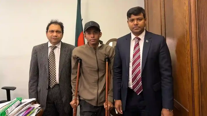 রাশিয়ায় যুদ্ধে পাঠানো এক বাংলাদেশি উদ্ধার, দেশে ফিরবেন কাল