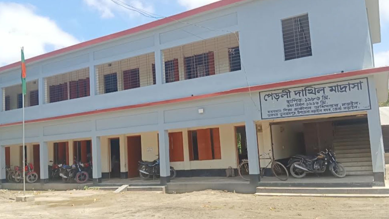 ১৭ শিক্ষক, ১৮ পরীক্ষার্থী—তবুও পাসের খাতা শূন্য