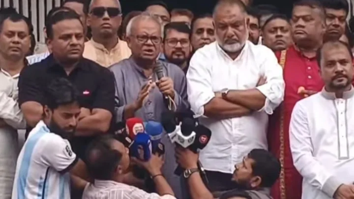 পলাতক ফ্যাসিস্টরা দেশ অশান্তের চেষ্টা করছে, গুপ্তরা দিচ্ছে বাতাস: রিজভী