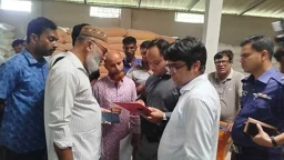 রংপুরে নকল সার ও কীটনাশক তৈরির গোডাউনে অভিযান