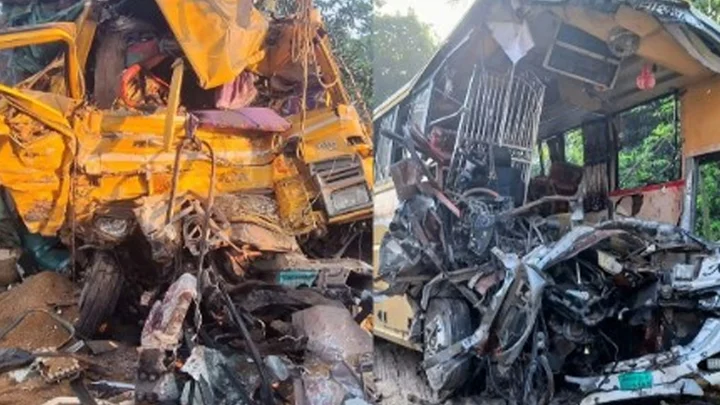 নাটোরে ভয়াবহ দুর্ঘটনায় নিহত ১৪, বরগুনা থেকে রওনা হয়েছিল বাসটি