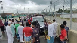 আন্ডারপাসের দাবিতে এশিয়ান হাইওয়ে অবরোধ, দীর্ঘ যানজট