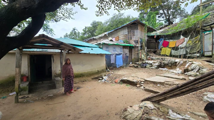 রোহিঙ্গা ক্যাম্পে সশস্ত্র গোষ্ঠীর গোলাগুলি, শিশু নিহত, নারীসহ আহত ৬