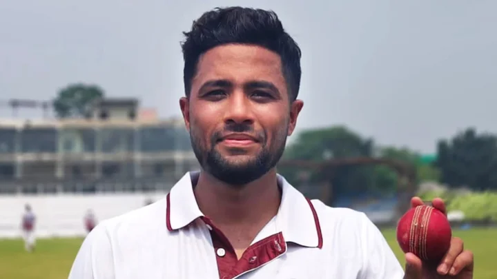 ব্যাটিং ব্যর্থতায় ম্লান রুয়েলের পাঁচ উইকেট, চট্টগ্রামে জয়ের শতক