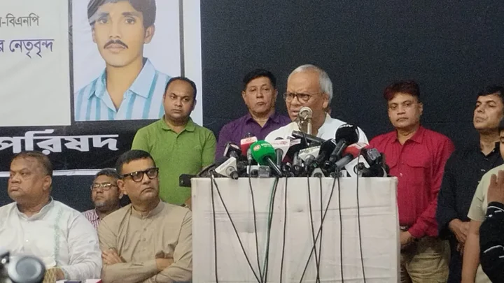 খালেদা জিয়া ও তারেক রহমানের ত্যাগের ফলেই চব্বিশের গণঅভ্যুত্থান: রিজভী