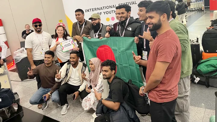 রাশিয়ায় যুব উৎসবে বিশ্বের ১০ হাজার প্রতিনিধি, অংশ নিচ্ছেন ৭৪ বাংলাদেশি
