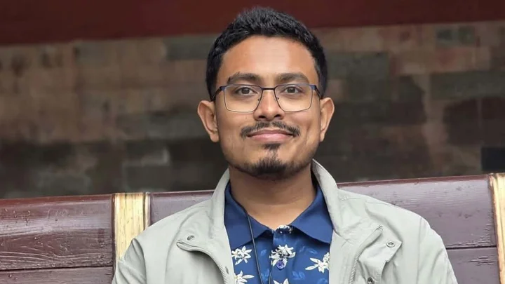 ‘ভিপি হওয়ার পর রুমের টেবিল পেতেই সাড়ে তিন মাস লেগেছিল’