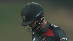 ৩৪ ওভারও টিকল না বাংলাদেশ, জিম্বাবুয়ের কাছে ৯৯ রানের হার