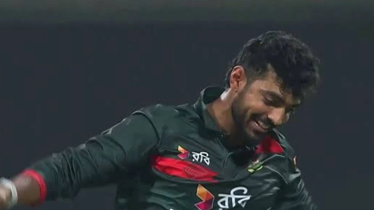 সাইফ হাসান। ছবি: ভিডিও থেকে নেওয়া