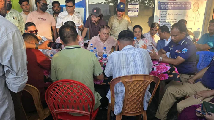 বৈঠকেও কাটেনি সাজেকের সংকট, অবরোধ চালিয়ে যাওয়ার ঘোষণা