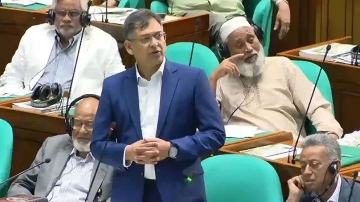 সংসদে বিরোধী দলের ওয়াক আউট তুচ্ছ বাহানা: স্বরাষ্ট্রমন্ত্রী