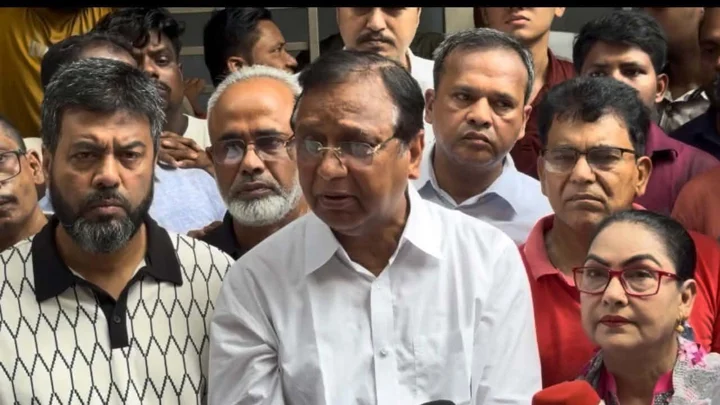 ডেঙ্গু নিয়ন্ত্রণে ডিএসসিসি সক্রিয়ভাবে কাজ করছে: প্রশাসক আবদুস সালাম
