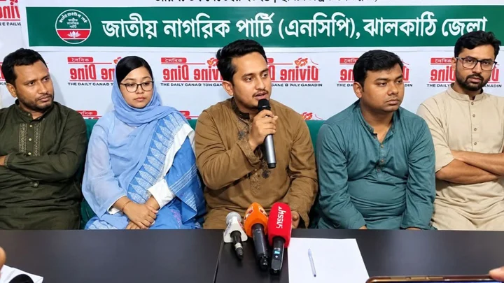 শেখ হাসিনা বিমানবন্দর থেকে ফাঁসির কাষ্ঠে যাবেন: সারজিস আলম