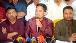 শেখ হাসিনা আর দেশে ফিরতে পারবেন না: সারজিস আলম