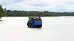 সড়কের বেহাল দশায় সুন্দরবনের সাতক্ষীরা রেঞ্জে কমেছে পর্যটক-রাজস্ব
