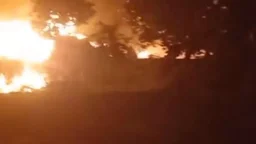 আশুলিয়ায় গোডাউনে আগুন, যানজটে আটকে ফায়ার সার্ভিস