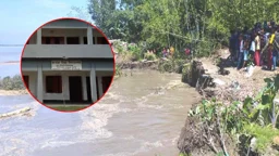 বিলীনের পথে চার গ্রামের একমাত্র স্কুল