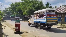 সেনাবাহিনীর সহায়তায় সাজেক থেকে খাগড়াছড়িতে পর্যটকরা