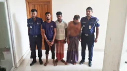 শরীয়তপুরে স্বামীকে বেঁধে স্ত্রীকে সংঘবদ্ধ ধর্ষণের অভিযোগ