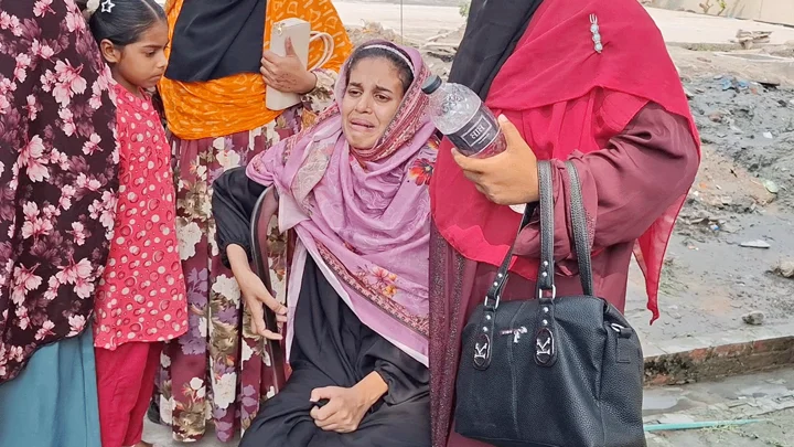 ‘ওরা আমার মেয়েটাকে বাঁচতে দিল না’