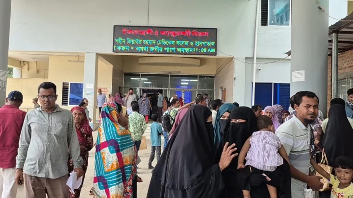 কর্মস্থলে ফিরেছেন শজিমেক হাসপাতালের ইন্টার্ন চিকিৎসকরা