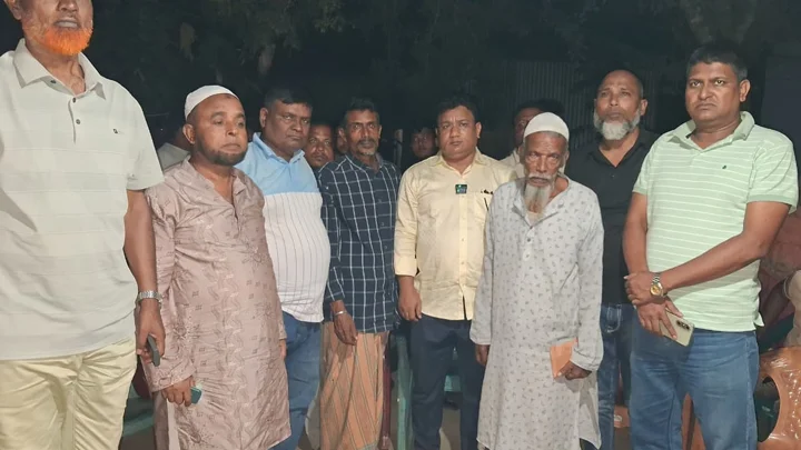 প্রধানমন্ত্রীর নির্দেশে হৃদরোগে আক্রান্ত শিশু আবরারের পরিবারকে সহায়তা