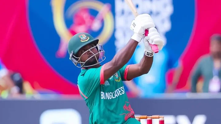 এক ওভারে ছয় ছক্কাও বাঁচাতে পারল না বাংলাদেশকে