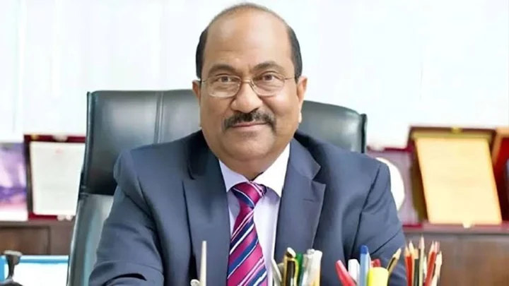 সম্পদের হিসাব না দেওয়ায় এস কে সুরের ৩ বছরের কারাদণ্ড