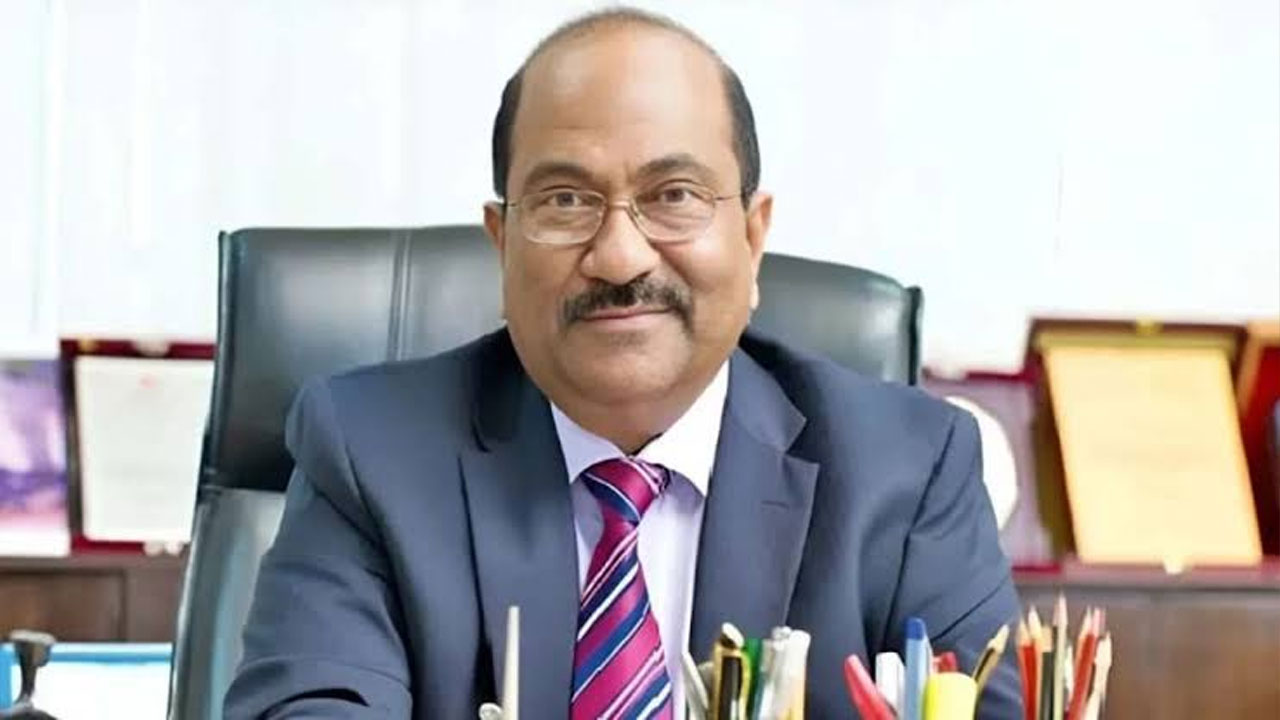সম্পদের হিসাব না দেওয়ায় এস কে সুরের ৩ বছরের কারাদণ্ড