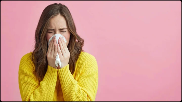 হাঁচি কেন হয়, কতটা স্বাভাবিক আর কখন সতর্ক হবেন