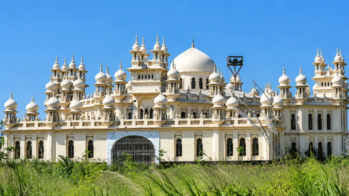 ১৪৫ গম্বুজে অনন্য স্থাপত্য, কেরানীগঞ্জের সাউথ টাউন জামে মসজিদ
