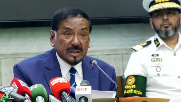 ভারপ্রাপ্ত রাষ্ট্রপতির দায়িত্ব নিলেন স্পিকার 