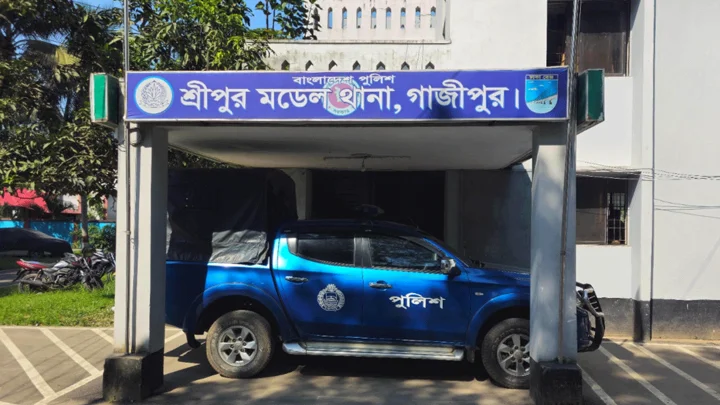 স্বামীকে আটকে রেখে গার্মেন্টস কর্মীকে সংঘবদ্ধ ধর্ষণ