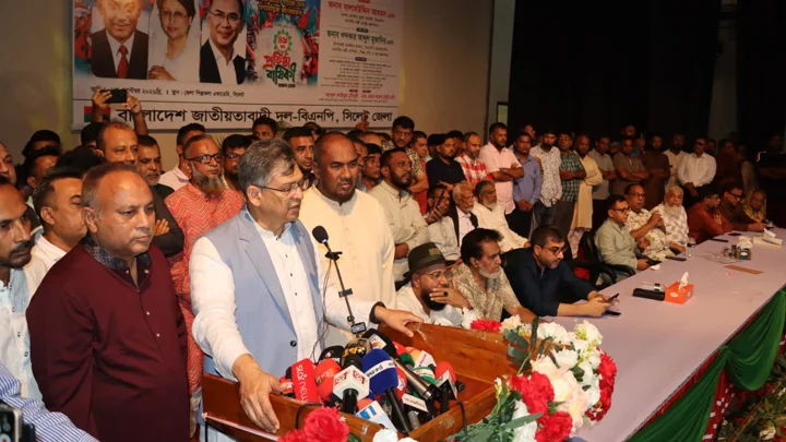 স্বৈরাচারী শক্তির উৎপত্তি হবে না এমন সংবিধান প্রবর্তন করতে হবে: স্বরাষ্ট্রমন্ত্রী