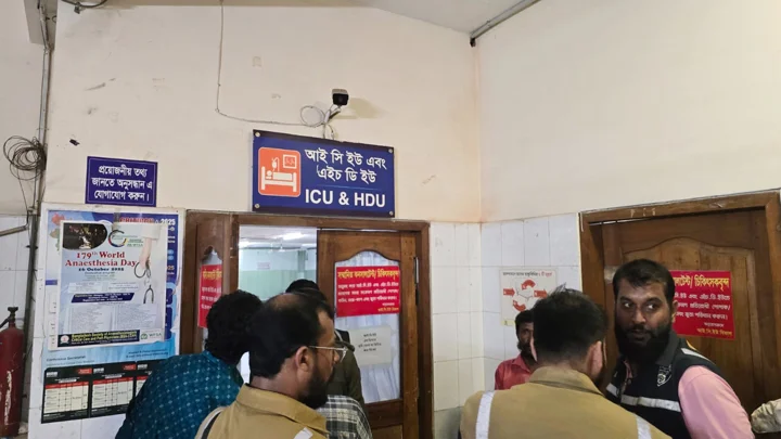 মা-বাবা-বোনের মৃত্যুর খবর জানে না হাসপাতালে কাতরানো শিশু ইয়াকুব