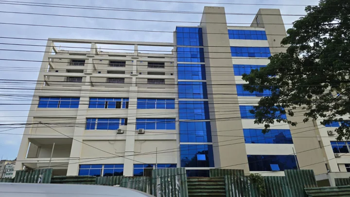 আশ্বাস মিলেছে বারবার, তবুও চালু হয়নি শতকোটির হাসপাতাল

