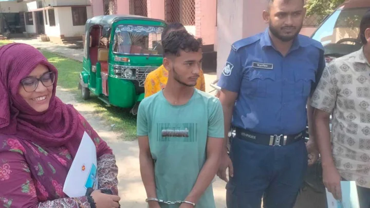 ভ্রাম্যমাণ আদালতে ছেলের শাস্তি চাইলেন বাবা