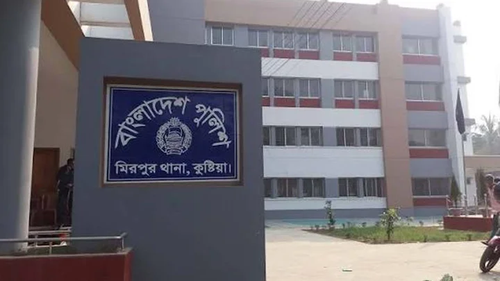 টিকটকে চার কিশোরীর প্রেম, কোরআন ছুঁয়ে ‘বিয়ে’ করেন দুইজন