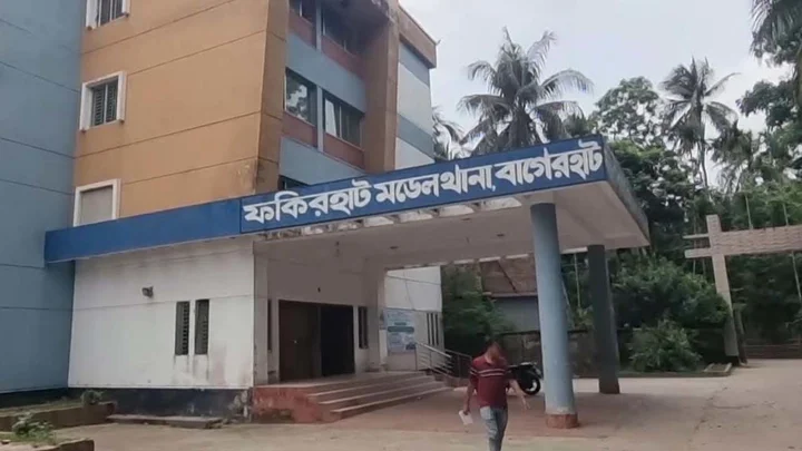 ঘর থেকে ভ্যানচালকের ঝুলন্ত মরদেহ উদ্ধার