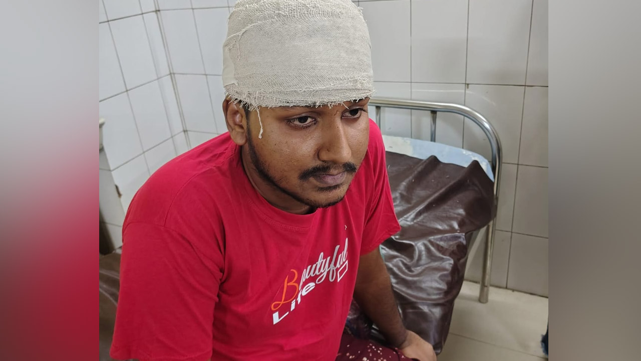 ঢাকা কলেজ শিক্ষার্থীর ওপর অতর্কিত হামলা