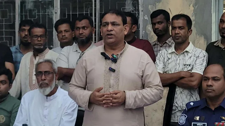অরাজকতা ছড়ানো ও সমাজ নষ্ট করাই বিরোধী দলের লক্ষ্য: খোকন তালুকদার