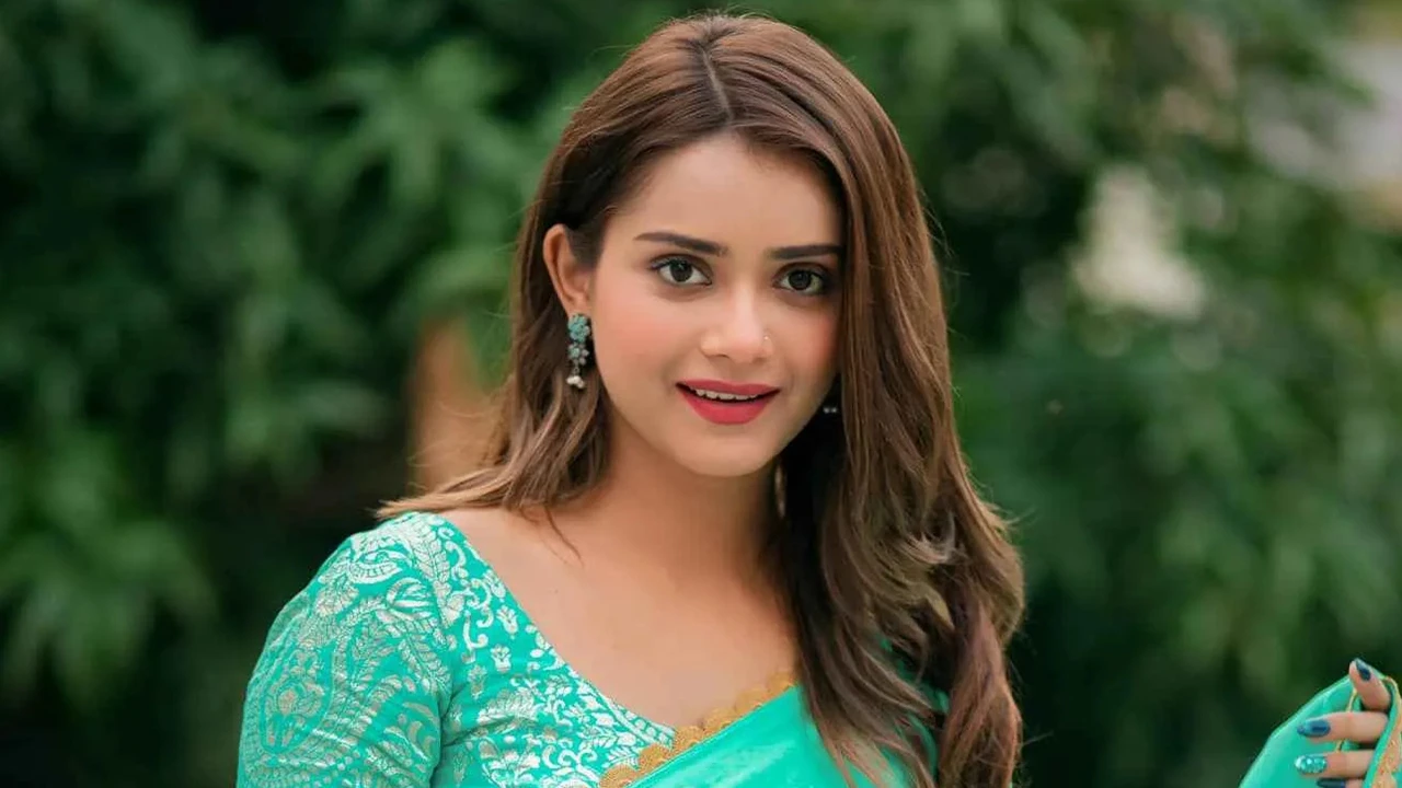 আত্মসমর্পণ করে জামিন পেলেন অভিনেত্রী তানজিন তিশা
