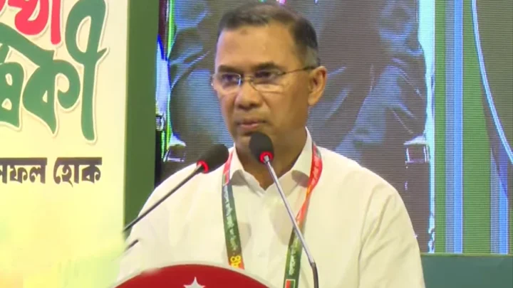 জ্বালানি সংকটে ভুক্তভোগীদের কাছে প্রধানমন্ত্রীর দুঃখ প্রকাশ