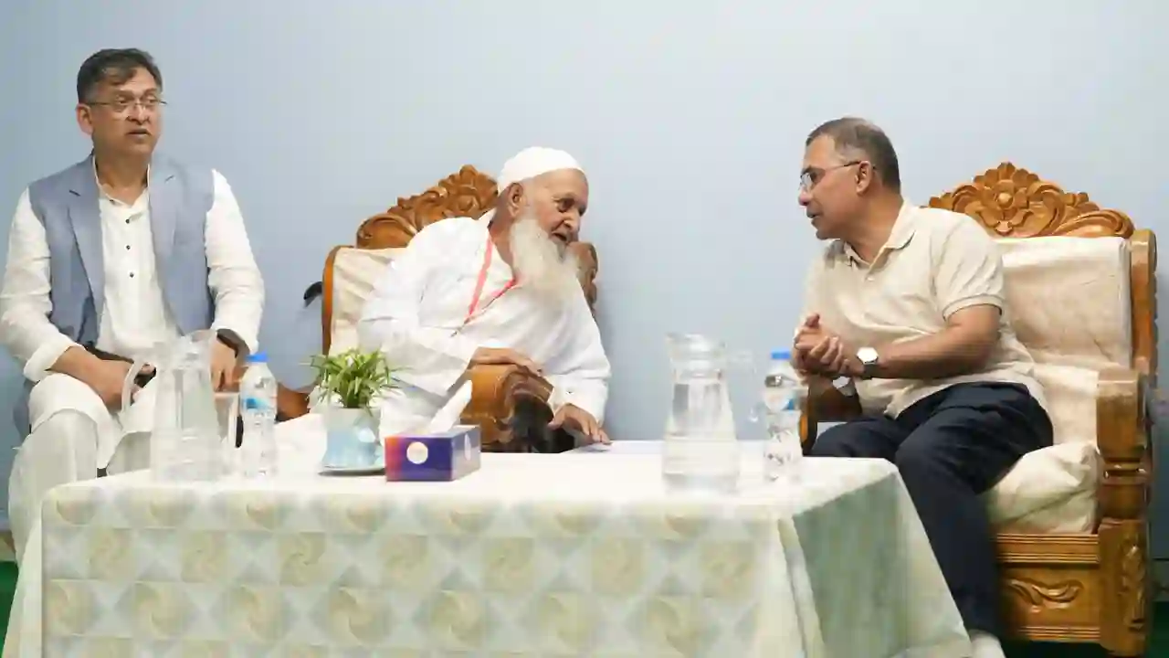 প্রধানমন্ত্রীর কাছে যে ৯ দাবি জানাল হেফাজত