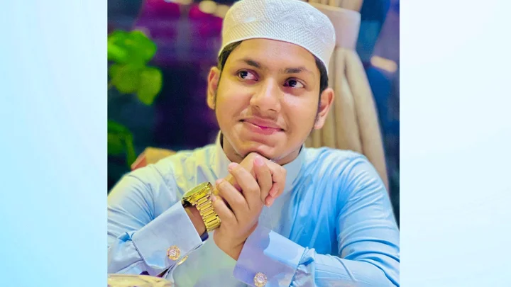 বাবার অভিযোগের পর তাশরীফের স্ট্যাটাস, কী লিখলেন