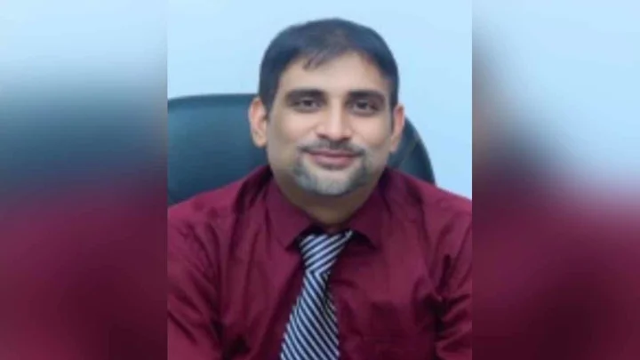 ছাত্রকে অপহরণ থেকে বাঁচিয়ে প্রাণনাশের হুমকিতে প্রধান শিক্ষক